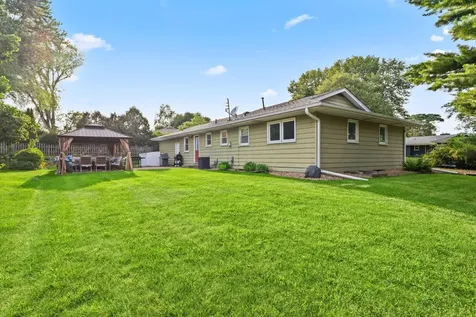 784 Creek Avenue Mendota Heights MN 55120