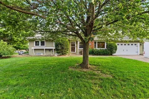784 Creek Avenue Mendota Heights MN 55120