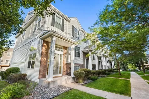 899 Ledgestone Drive Mahtomedi MN 55115