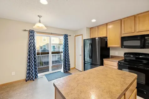 899 Ledgestone Drive Mahtomedi MN 55115