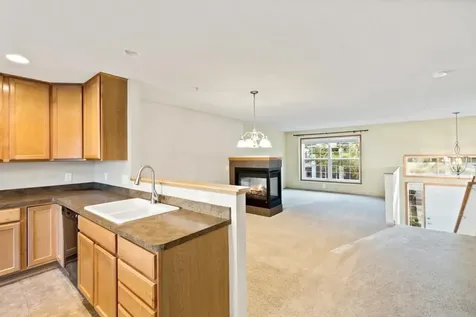899 Ledgestone Drive Mahtomedi MN 55115