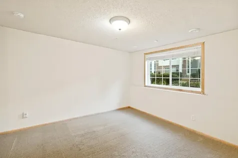 899 Ledgestone Drive Mahtomedi MN 55115