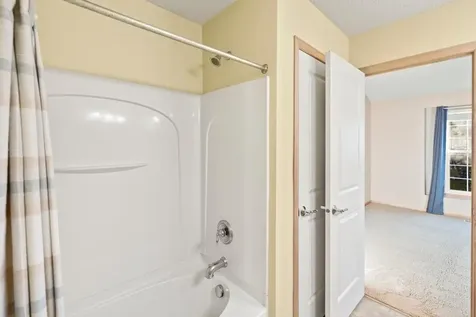 899 Ledgestone Drive Mahtomedi MN 55115