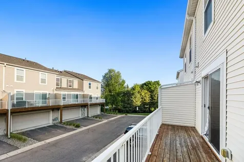 899 Ledgestone Drive Mahtomedi MN 55115