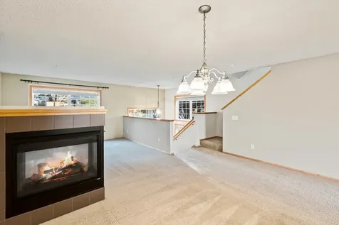 899 Ledgestone Drive Mahtomedi MN 55115