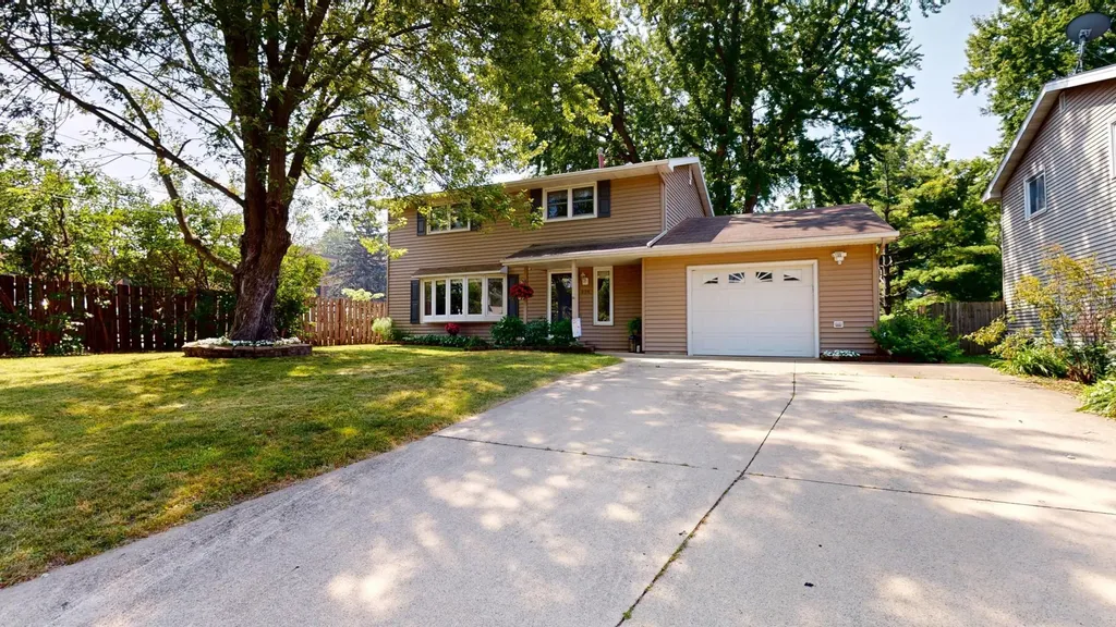 826 Minnie Maddern Street Albert Lea MN 56007