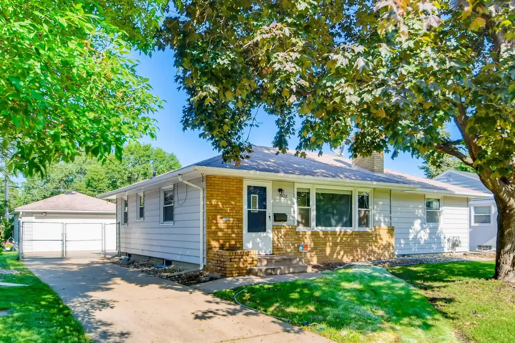 7428 16th Avenue S Richfield MN 55423