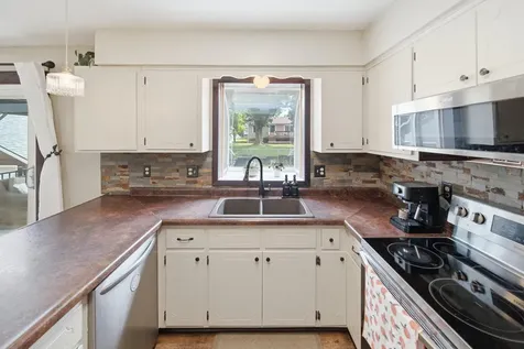 2056 44th Street NW Rochester MN 55901