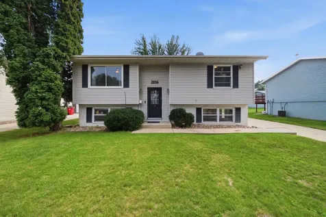 2056 44th Street NW Rochester MN 55901
