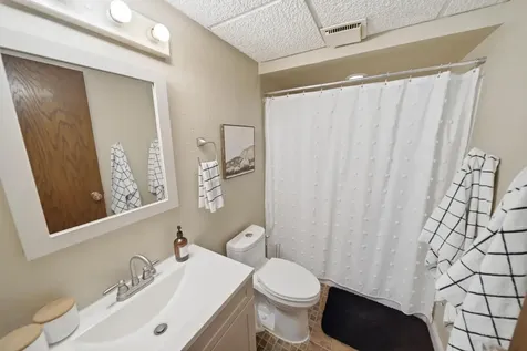 2056 44th Street NW Rochester MN 55901
