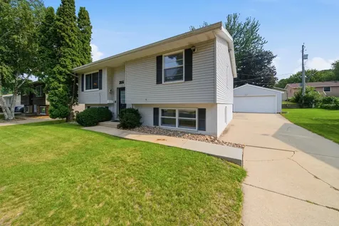 2056 44th Street NW Rochester MN 55901