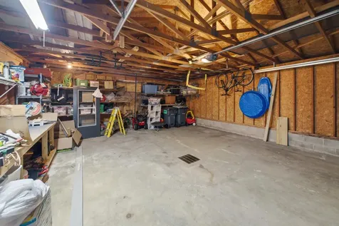 2056 44th Street NW Rochester MN 55901