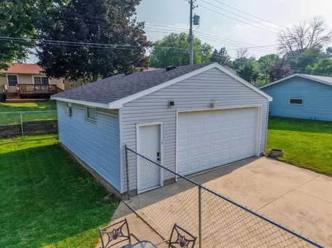 2056 44th Street NW Rochester MN 55901