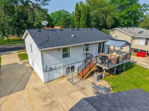 2056 44th Street NW Rochester MN 55901