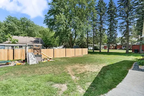 305 Le Sueur Avenue Eagle Lake MN 56024