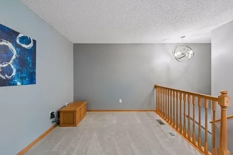 11025 Oak Grove Circle Woodbury MN 55129