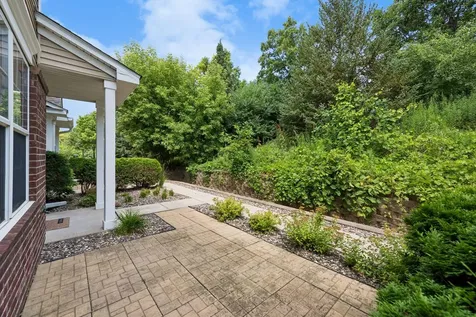 11025 Oak Grove Circle Woodbury MN 55129