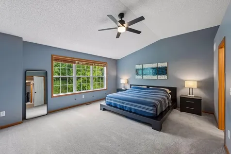 11025 Oak Grove Circle Woodbury MN 55129