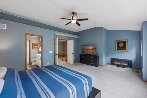 11025 Oak Grove Circle Woodbury MN 55129