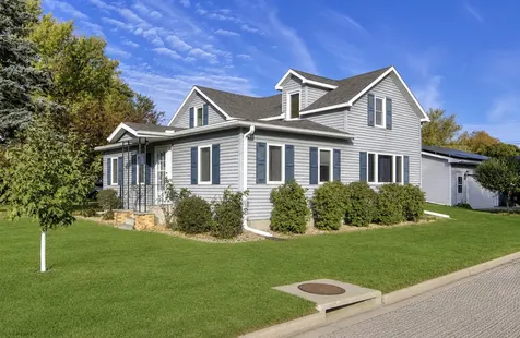 724 Washington Avenue Wabasha MN 55981
