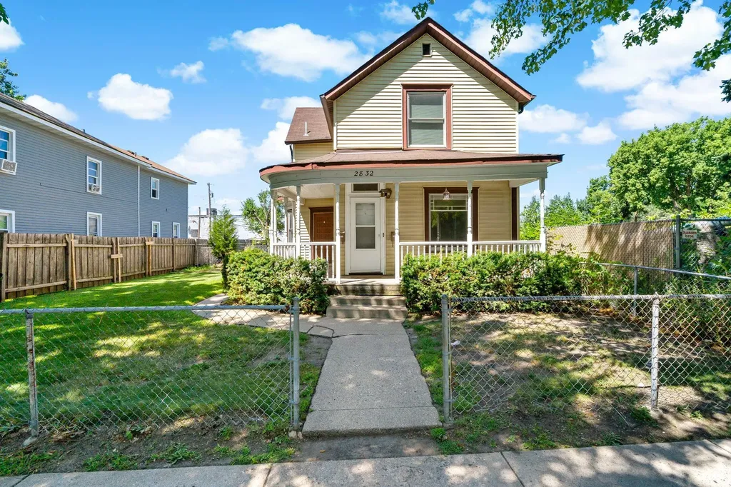 2832 27th Avenue S Minneapolis MN 55406