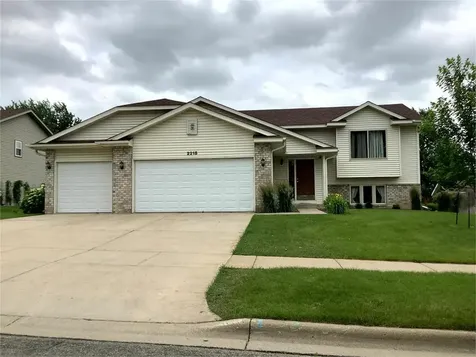 2215 Hulett Avenue Faribault MN 55021