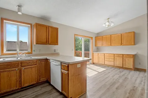 2215 Hulett Avenue Faribault MN 55021