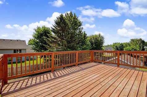 2215 Hulett Avenue Faribault MN 55021