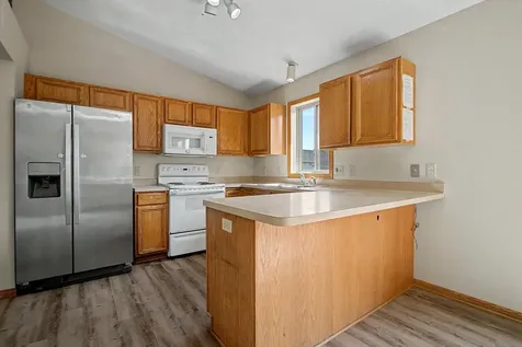 2215 Hulett Avenue Faribault MN 55021