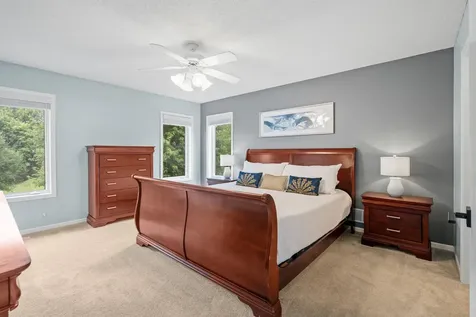 2213 Emerald Lane Saint Paul MN 55119