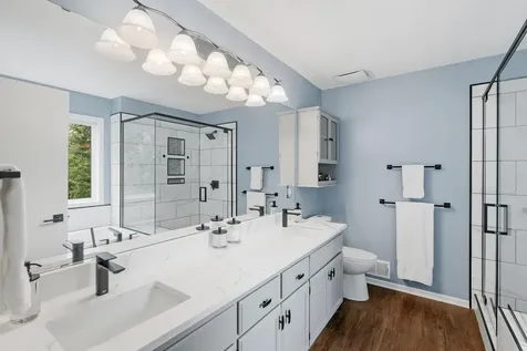 2213 Emerald Lane Saint Paul MN 55119