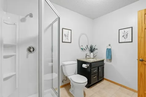 2213 Emerald Lane Saint Paul MN 55119