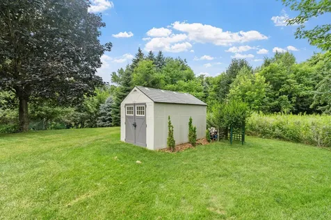 2213 Emerald Lane Saint Paul MN 55119