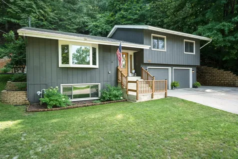 419 Mill Street E Cannon Falls MN 55009