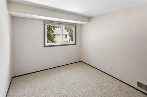 12264 17th Avenue S Burnsville MN 55337