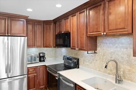 12264 17th Avenue S Burnsville MN 55337