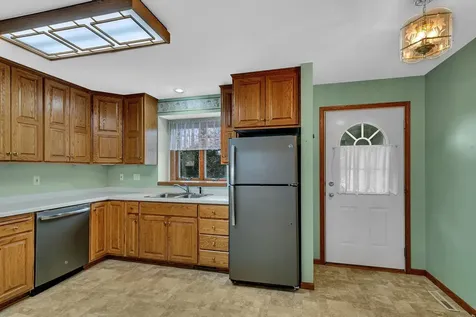 703 2nd Avenue NE Melrose MN 56352