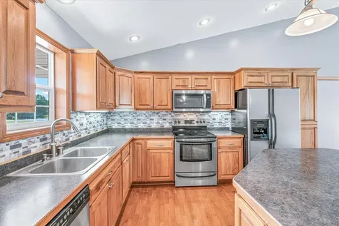 2507 320th Lane NE Cambridge MN 55008