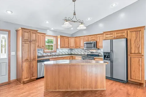2507 320th Lane NE Cambridge MN 55008