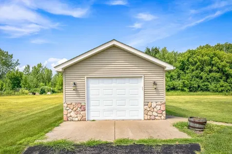 2507 320th Lane NE Cambridge MN 55008