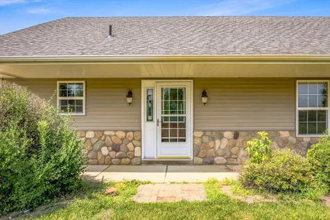 2507 320th Lane NE Cambridge MN 55008