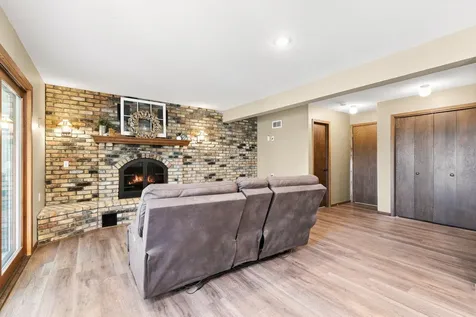 510 Circle Lane Arlington MN 55307