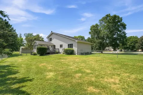 510 Circle Lane Arlington MN 55307