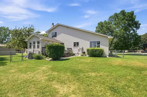 510 Circle Lane Arlington MN 55307