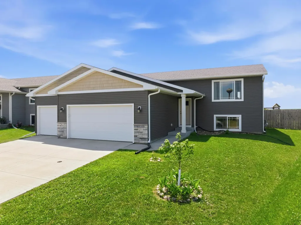 59 Southfork Place SE Kasson MN 55944