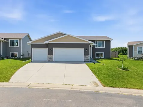 59 Southfork Place SE Kasson MN 55944
