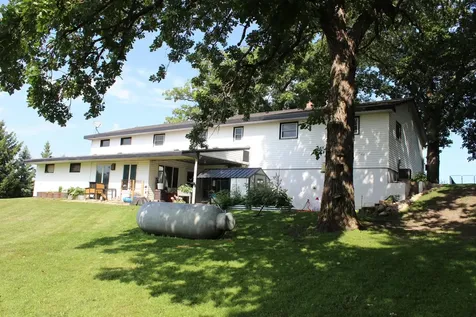 17960 Aaron Heights NW Evansville MN 56326