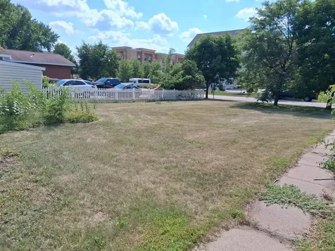 212 37th Avenue N Saint Cloud MN 56303