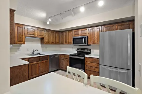 7051 Robinwood Trail Woodbury MN 55125