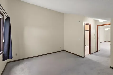 7051 Robinwood Trail Woodbury MN 55125